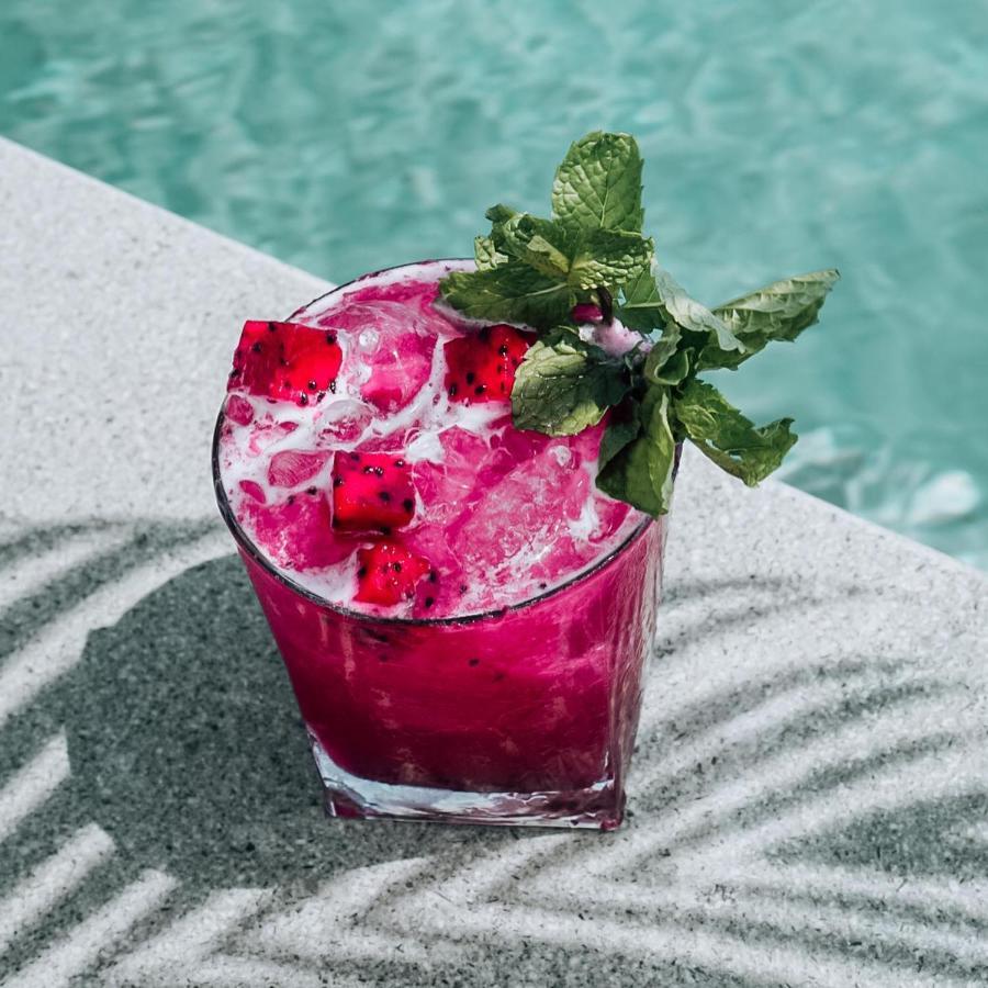 Tanah Lot Swell Hotel, Pool Bar & Restaurant מראה חיצוני תמונה